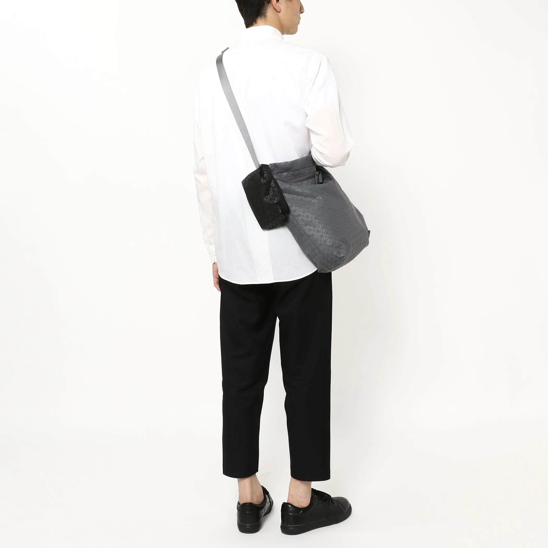 BAO BAO ISSEY MIYAKE  BEETLE SHOULDER BAG   