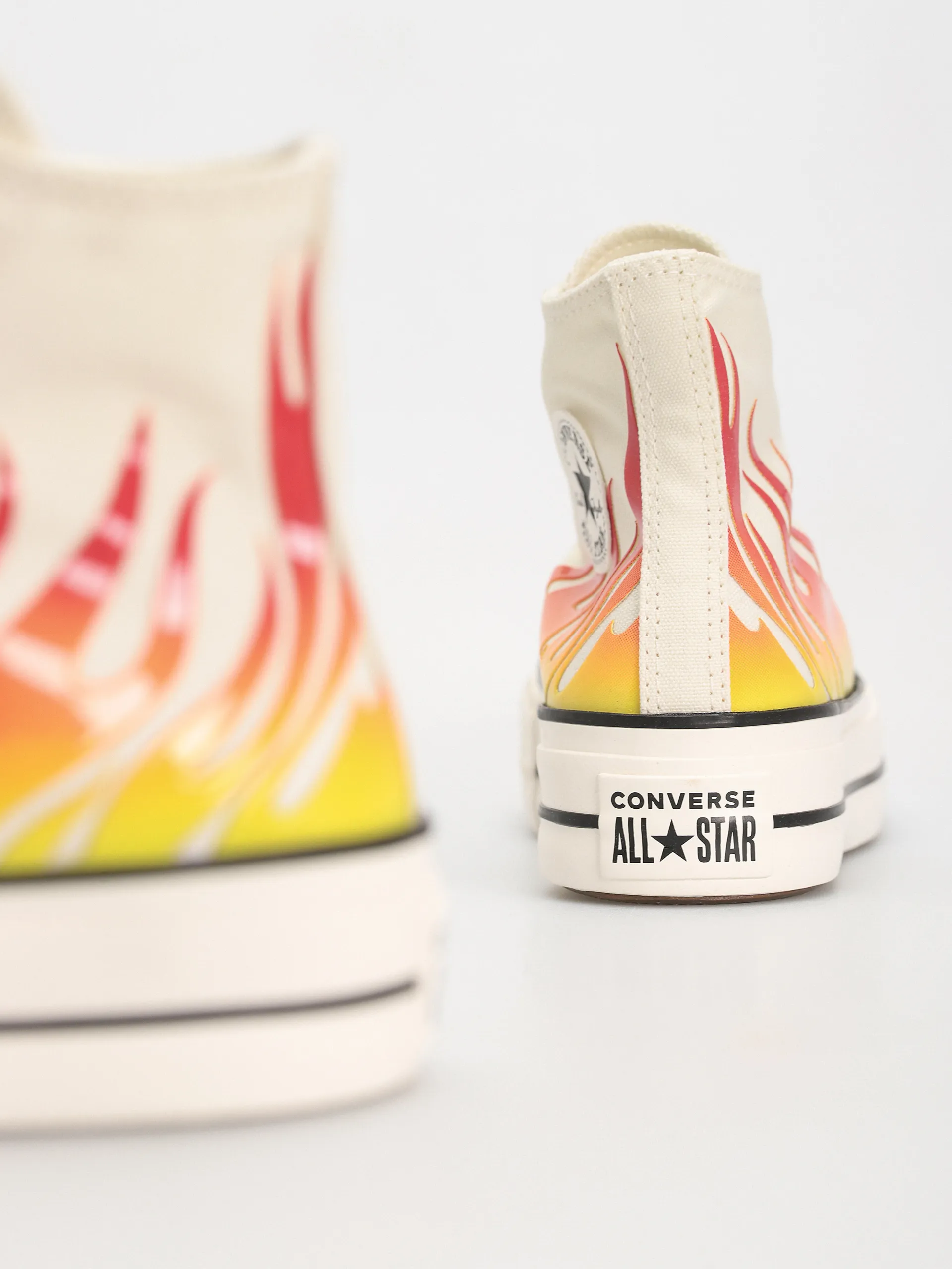 Converse Chuck Taylor All Star Lift Hi Chucks Wmn (flames/off white)