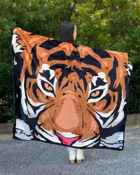 Eye of the Tiger Throw Blanket