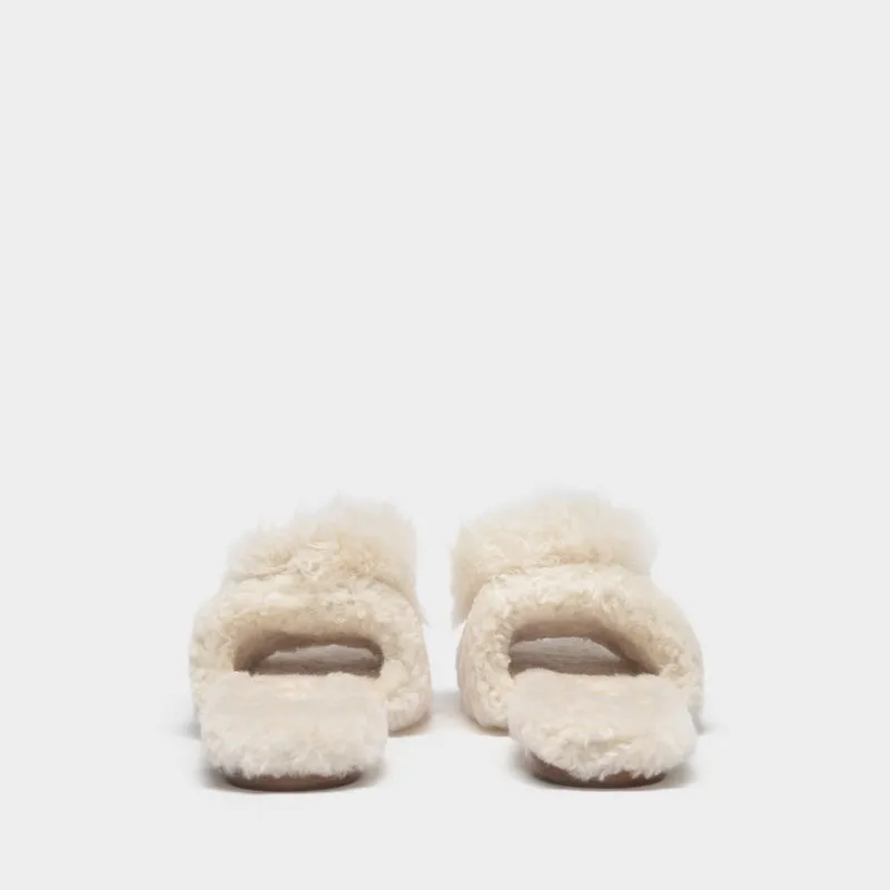 Foxy Sandals in Beige Shearling