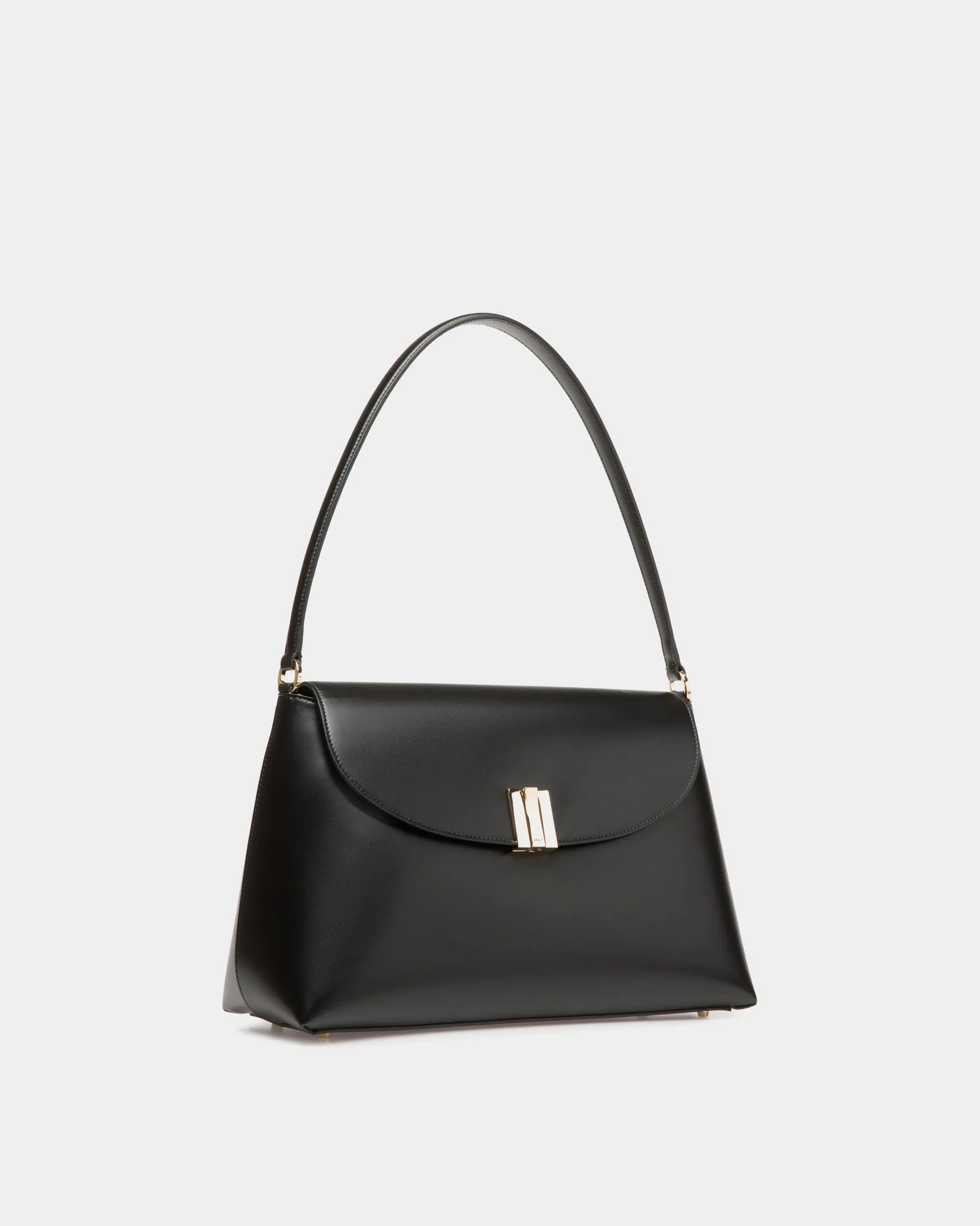 Ollam Shoulder Bag In Black Leather 