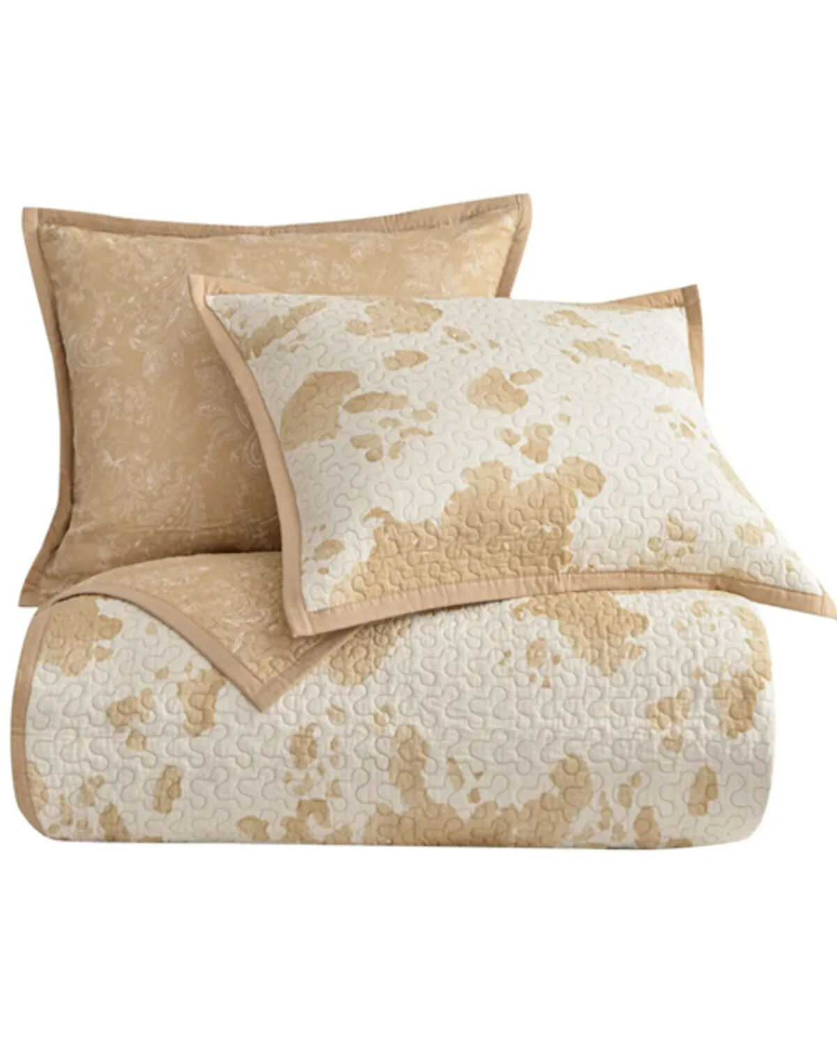 Product Name:  HiEnd Accents Elsa Light Tan Cowhide Reversible 3-Piece Full/Queen Quilt Set