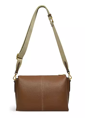 Radley London Hillgate Place Saddle Medium Ziptop Crossbody Bag | Grattan