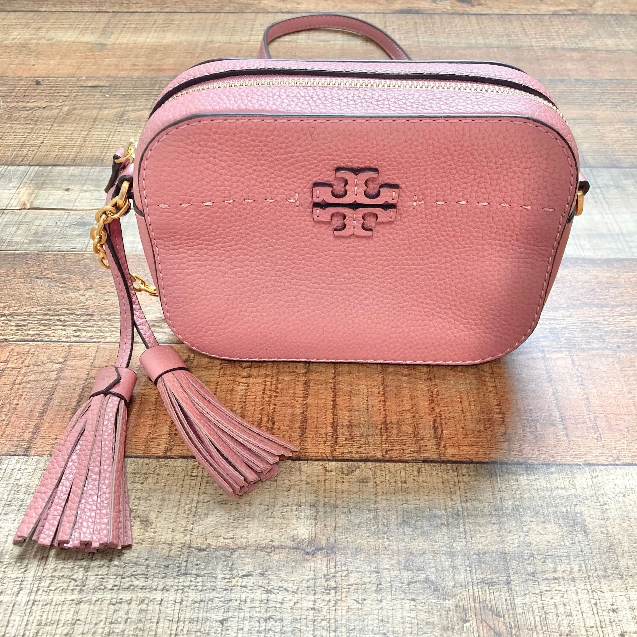 Tory Burch Pink Leather Camera Handbag (GREAT CONDITION)